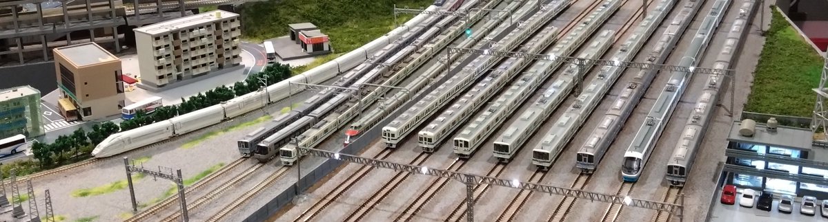 E61521683's tweet image. 昨日は小田急運転会にお誘い頂きありがとうございました😹。
次回はNSEを間に合わせるぞぉ〜(笑)。