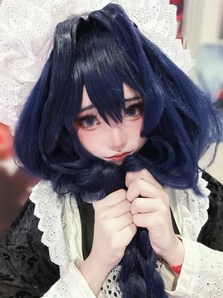 ( ∩⸝⸝⸝•̯́⸝⸝⸝•̯̀⸝⸝⸝∩)

 #kronillust