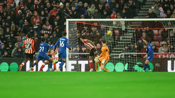 QuatrLinhas's tweet image. Victory of @SunderlandAFC against @afcbournemouth for #englandleague 
#SAFC 3 #afcb 2
#SUNBOU 

futebolhardireito.blogspot.com/2025/11/premie…