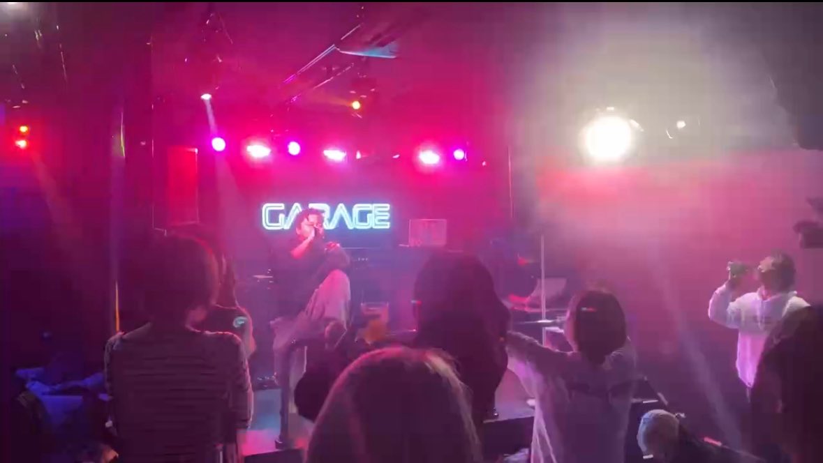 おはようございます🌞

昨日は #遊すた ありがとうございました！！
3周年おめでとう！！！副主催らしいです、皆勤賞です🙏

そして今回もちゃんと記憶ないです！😇

DJ SHOW5(<a href="/QUZIRA13/">SHOW5@12/21蒲田でカミニキMAGIC!!</a> )さんとのコラボでした！

セトリ的なものと、昨日の最後の記憶の写真を載せておきます！