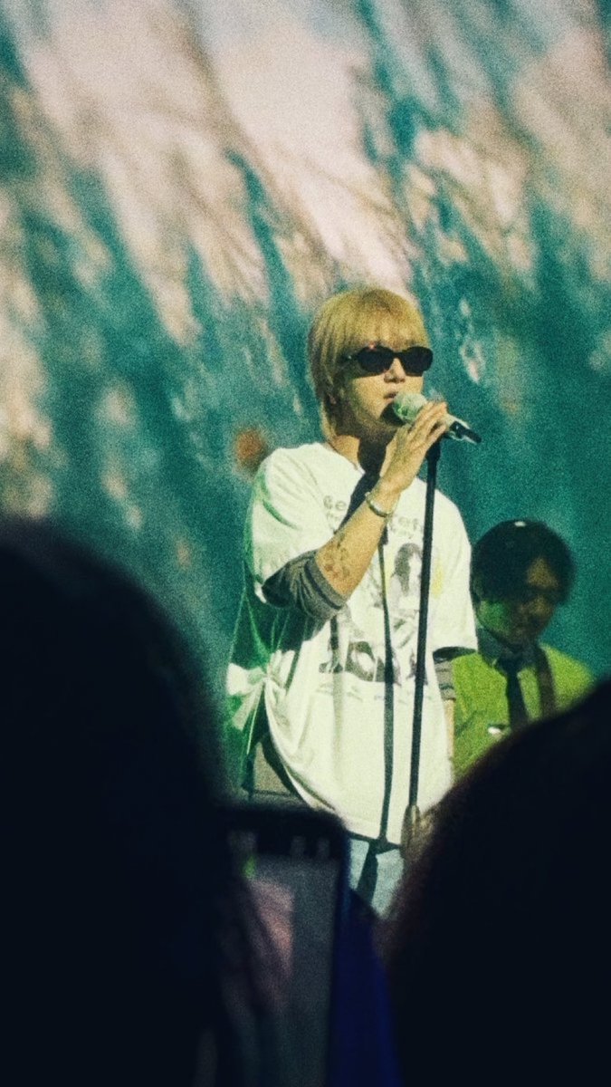 lurkerkc's tweet image. Ok but imagine this rocker Yesung with the hairstyle from mama and ss10 bkk day 1?? Just when you think he can’t get any hotter… ❤️‍🔥 #예성 #yesung