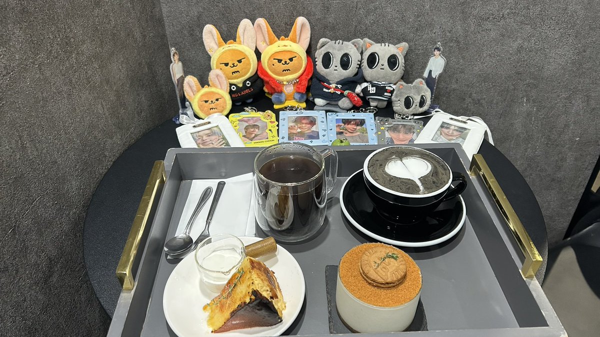 nonotan4176's tweet image. 美味しいお肉を求めて新大久保に8月にOpenしたお店
『ドルダム』へ✨
こちらは人気店「プルバム」の系列店😊
炭火焼きのオギョプサルは皮外側カリカリ中がもちもちで美味しかった😋
さあ、今週末はいよいよ名古屋公演♪
体調万全で臨みたいところ☺️
#久々の新大久保
#CAFEBLOG