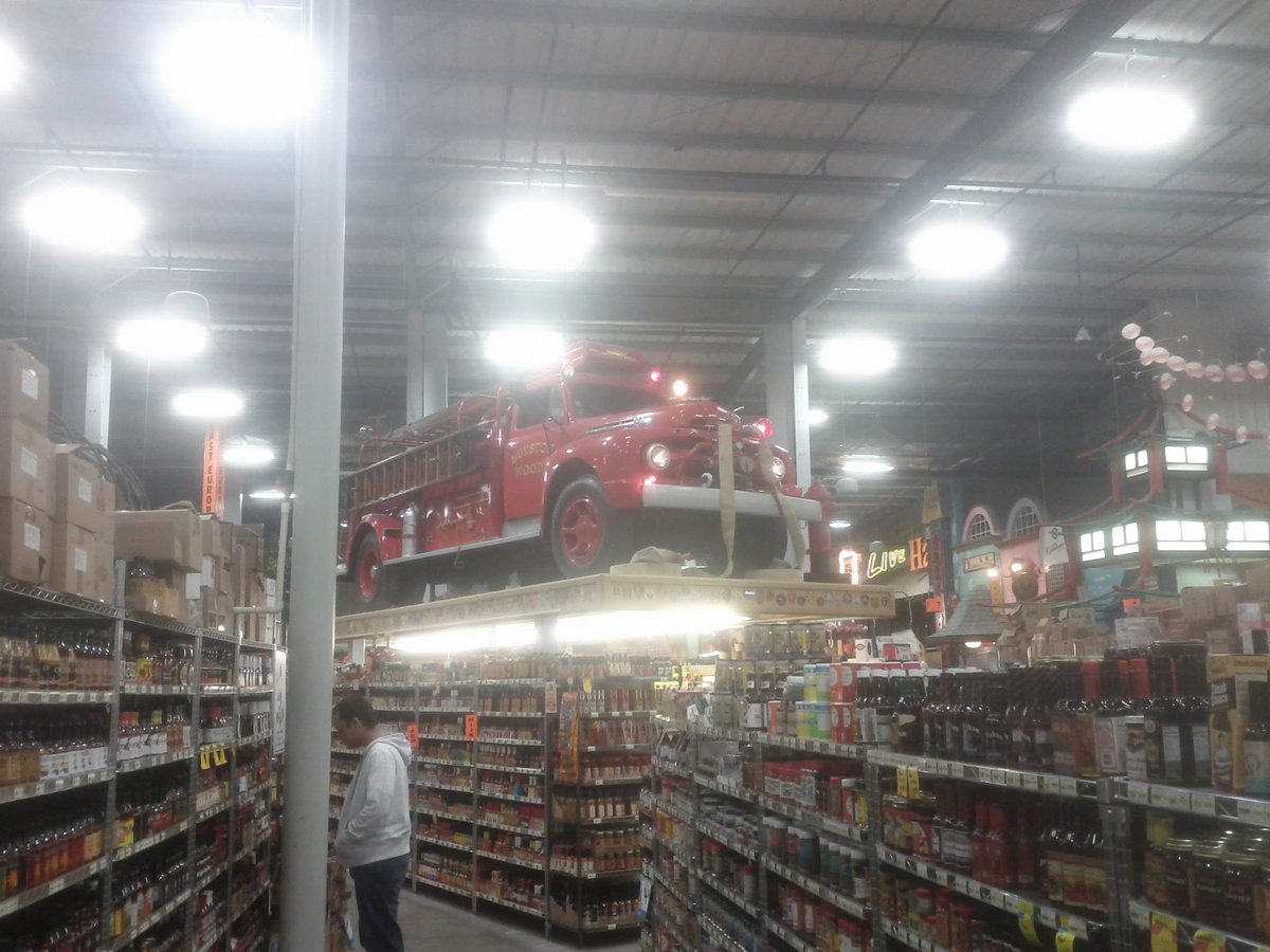 <a href="/StewsSauce/">Stew</a> <a href="/armstrong8785/">BBQ Judge Scott</a> <a href="/DadsSeasonings/">Dad’s Seasonings</a> <a href="/AnciraSalsa/">Ancira Salsa</a> <a href="/HEB/">H-E-B</a> Not a chain, it is just an insane store