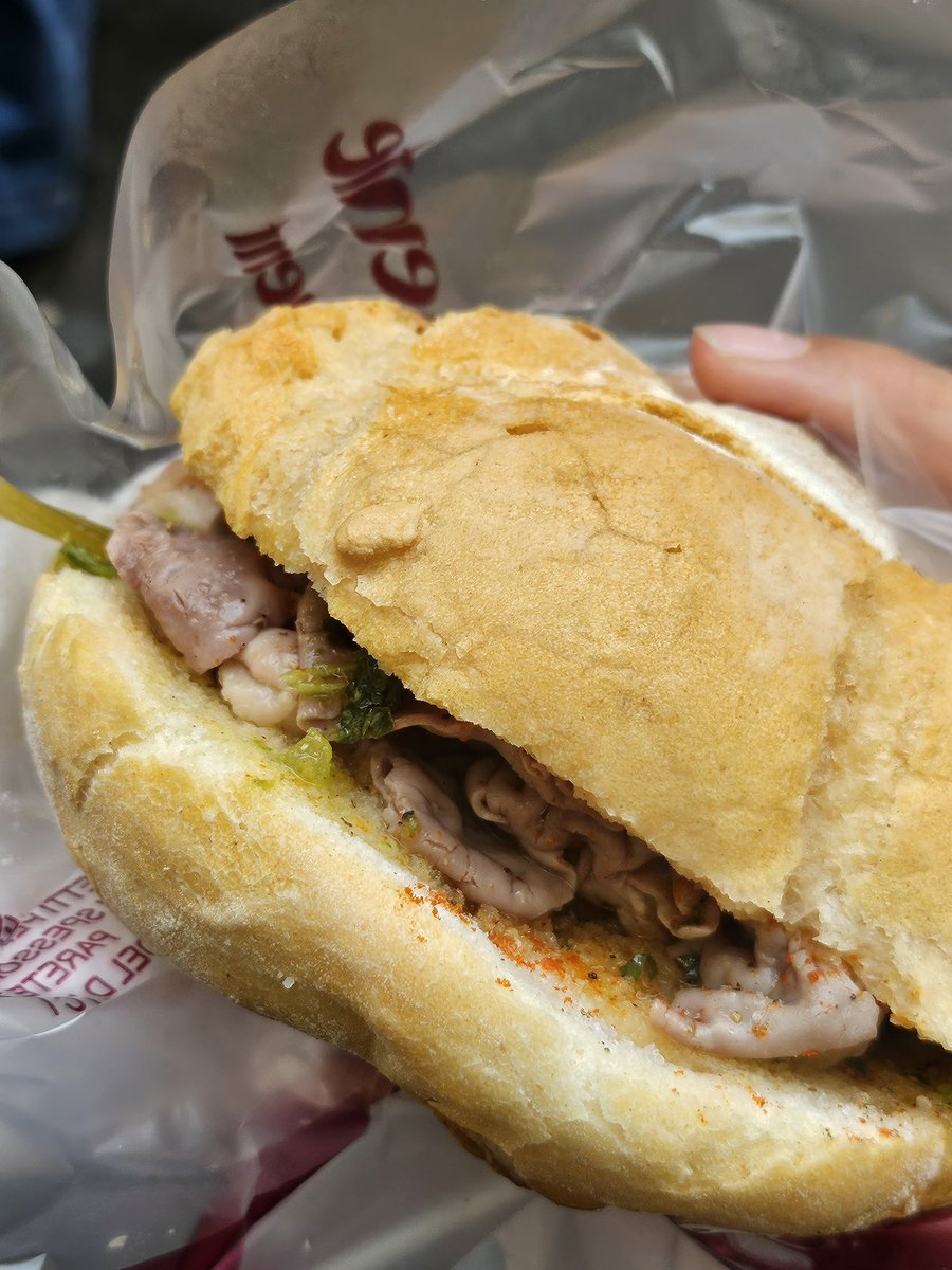 realXler's tweet photo. Today I walked 7 miles and ate cow’s 4 stomach (lampredotto) https://t.co/t1svjO5L1j