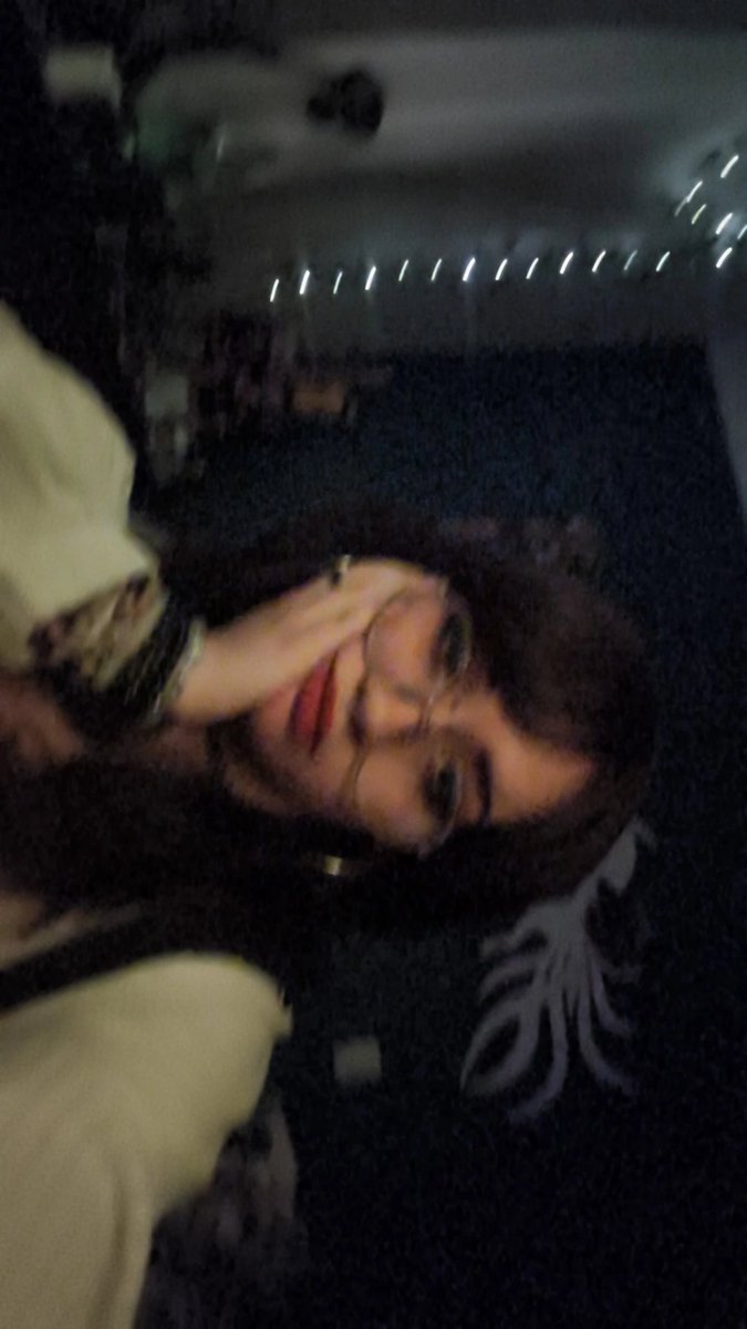 piropocaa's tweet photo. arrasei https://t.co/b8n9I3ppd8