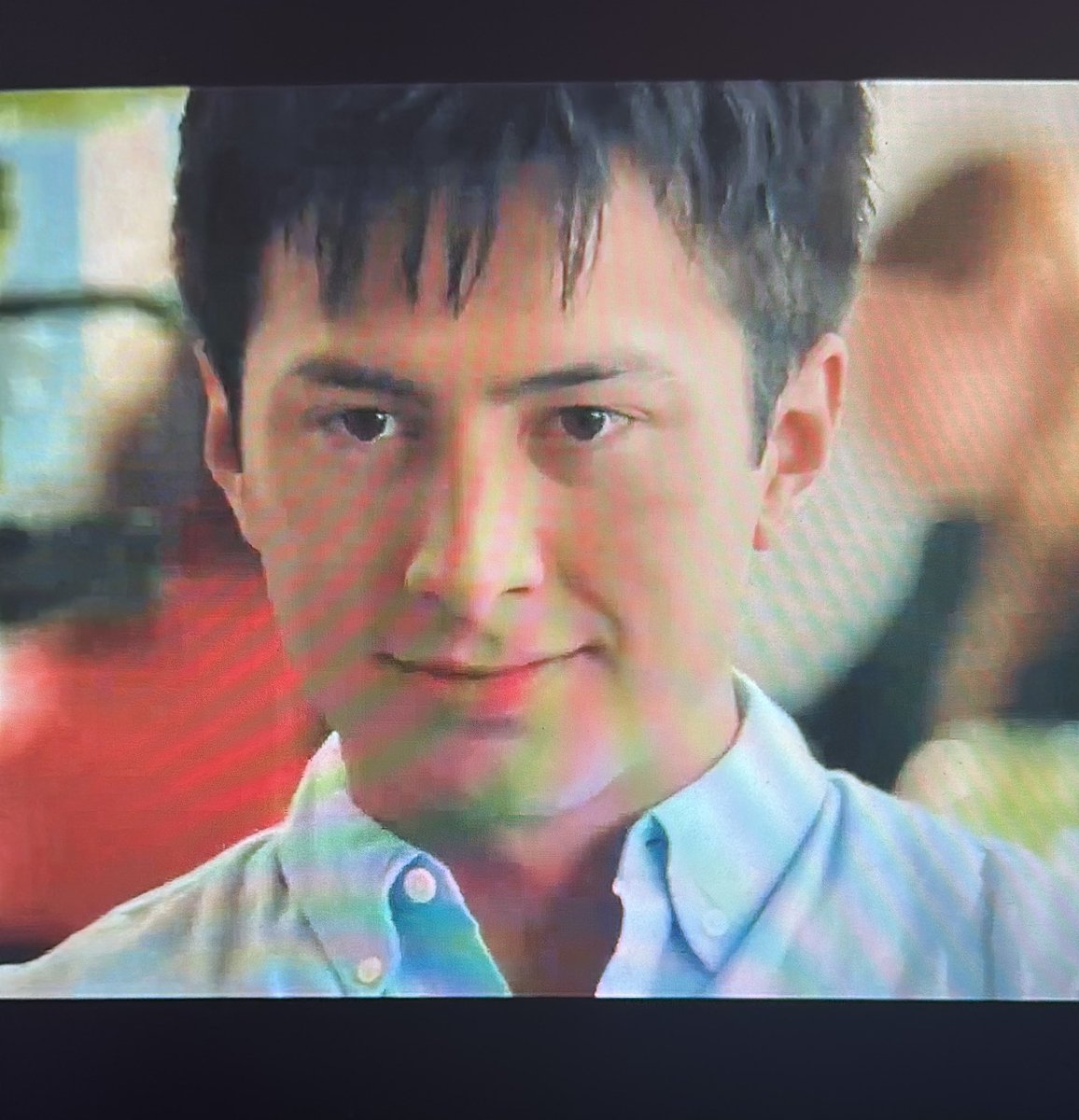 Zeingerk's tweet image. Ok pero la cara de Shane cuando su mamá le dice “Fuck him” sobre imaginarse que Ilya es mejor en el hockey que él. Yuna ni se imagina lo que pensó su hijo JAJAJJA (Amando Heated Rivalry)