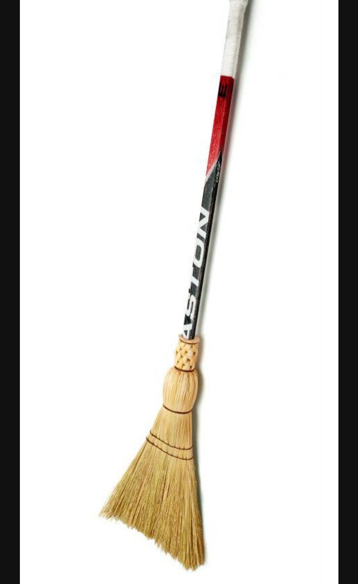 Back to Back weekend Sweeps <a href="/MinnStWHockey/">Minnesota State Women’s Hockey</a> ##HornsUp Let's Go