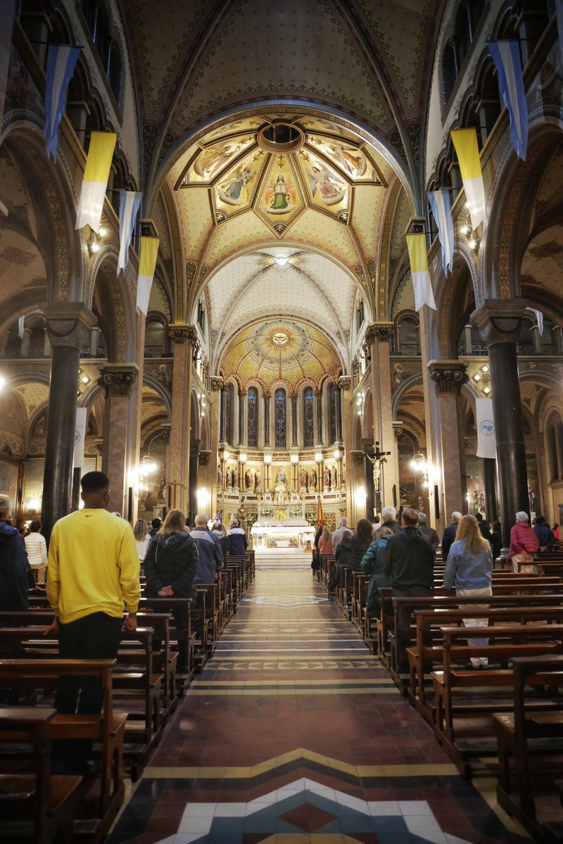 gcba's tweet image. Empezó la Noche de los Templos en la Ciudad.