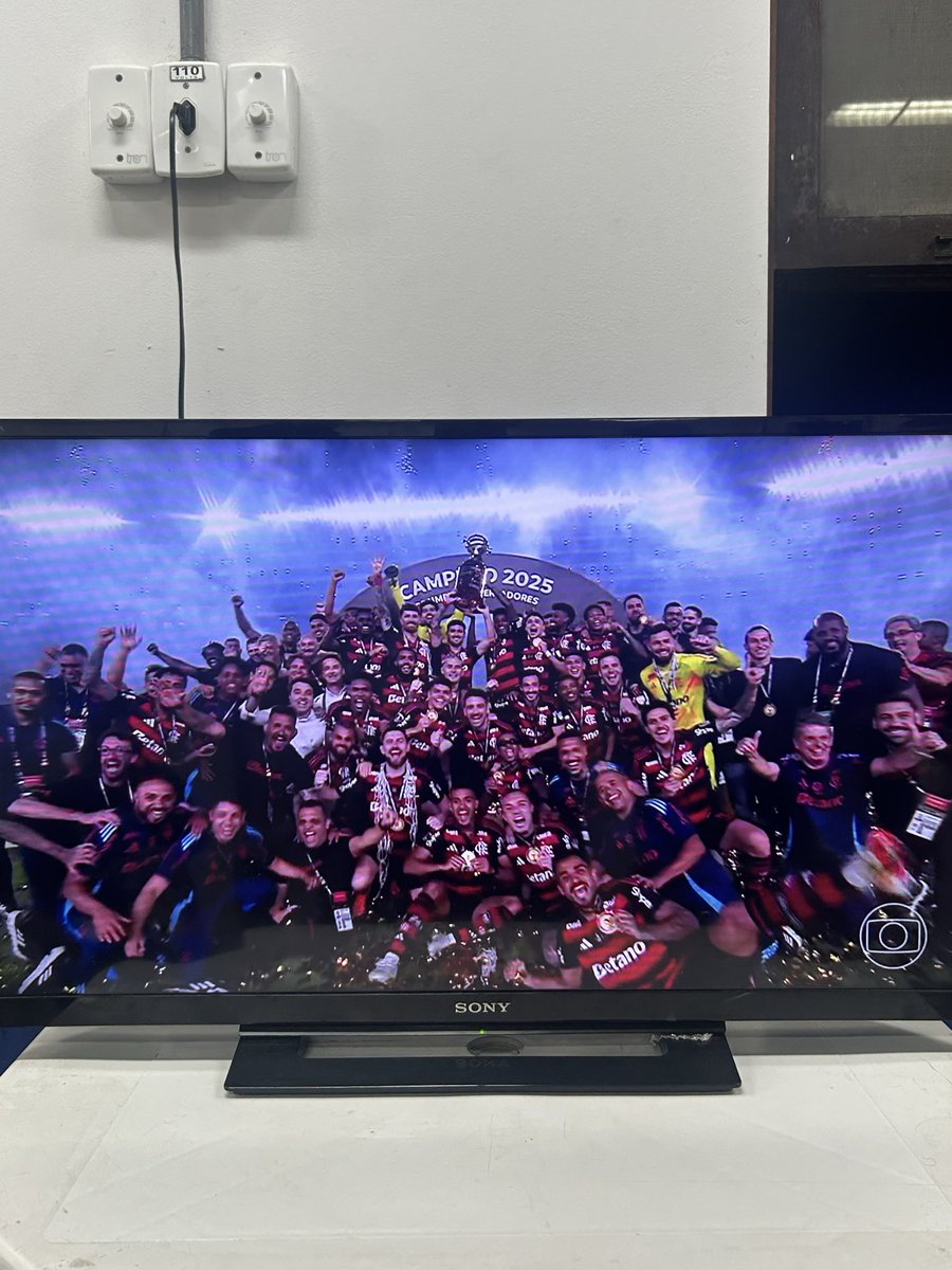 dygerasclb's tweet photo. CLUBE DE REGATAS DO FLAMENGO
JAMAIS COMPAREM https://t.co/veX8OjAZa1