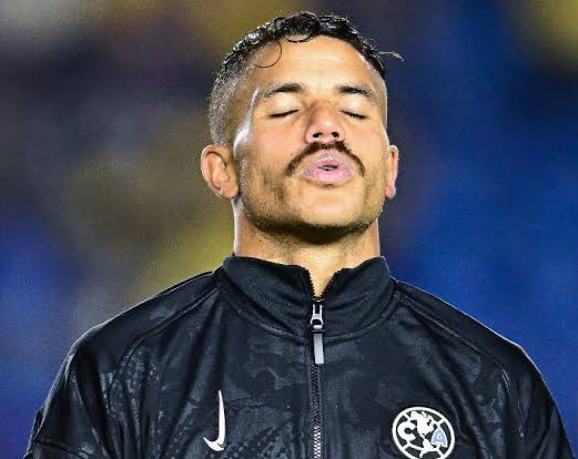 BIYIK__'s tweet image. Los que se atrevan a putearte o decirte algo, son una bola de malagradecidos.
Yo nunca te voy a decir nada, nos diste las alegrías más grandes de la vida y el partido que estás dando hoy, solo confirma más la leyenda que eres para este club 🦅

JONATHAN DOS SANTOS ES EL CLUB…