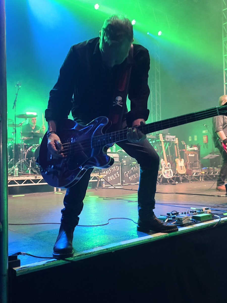 MartinLacy18344's tweet image. Well, that&apos;s my last gig of the year (I think!) and couldn&apos;t have been better. @peterhook &amp;amp; the light brilliant as always. Loved every minute again 👌🏻👌🏻👌🏻