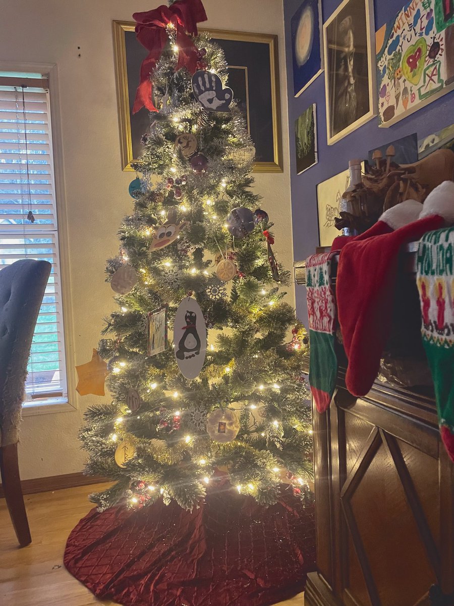 ItsABeckyThing's tweet image. #Tree #YuleTideGreetings @santaclauses I love this season! #Holidays #Christmas2025 #ChristmasTree #Yule