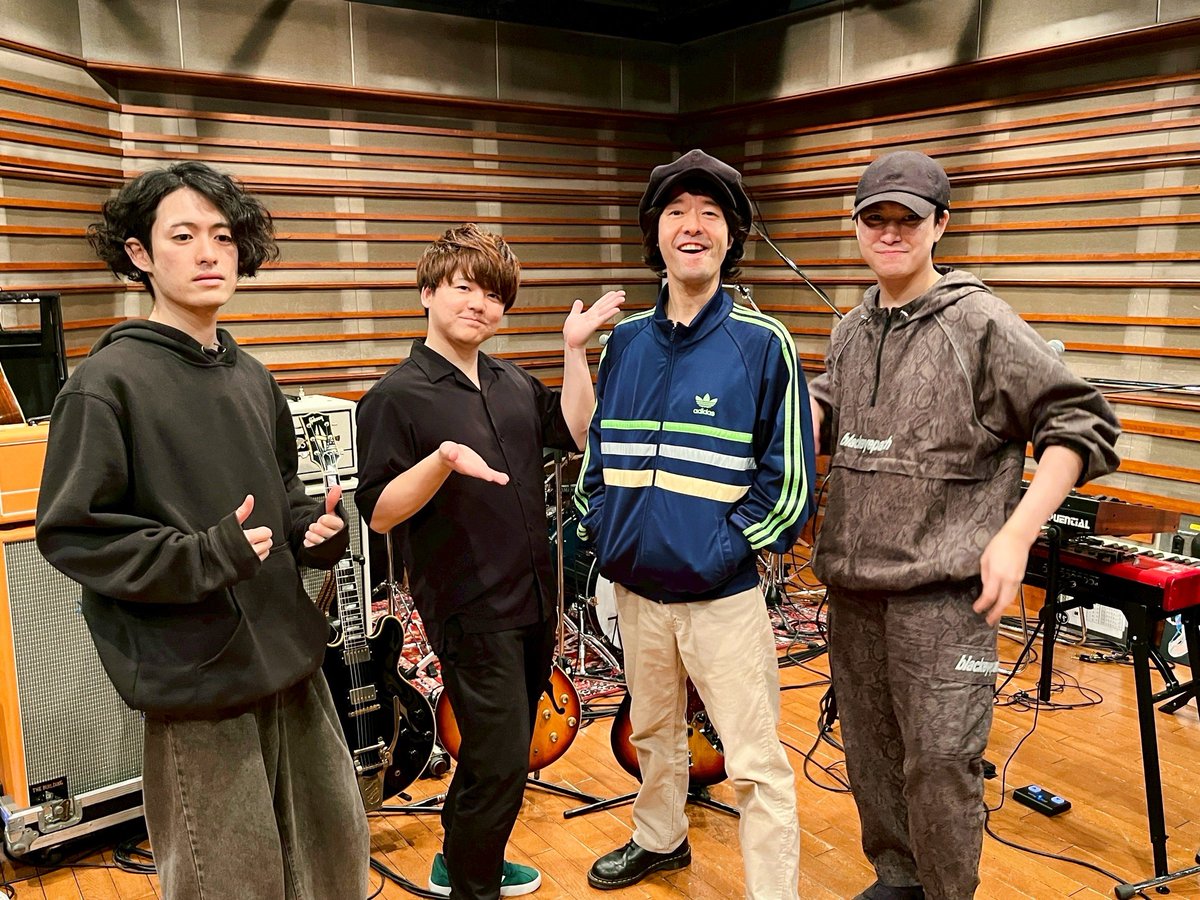 明日はSHO WADA and His Bandとしてのライブ🥁
左手側が忙しいセッティングで挑みます！
ドラムセットはYAMAHAのBeech Custom アブソリュートヌーヴォーの20",14",10"とひとまわり小さめ。
音のバランス良いし、セッティングもし易くて、持ち運びも嵩張らず最高🔥
#zildjian 
#aspr 
#YamahaDrum