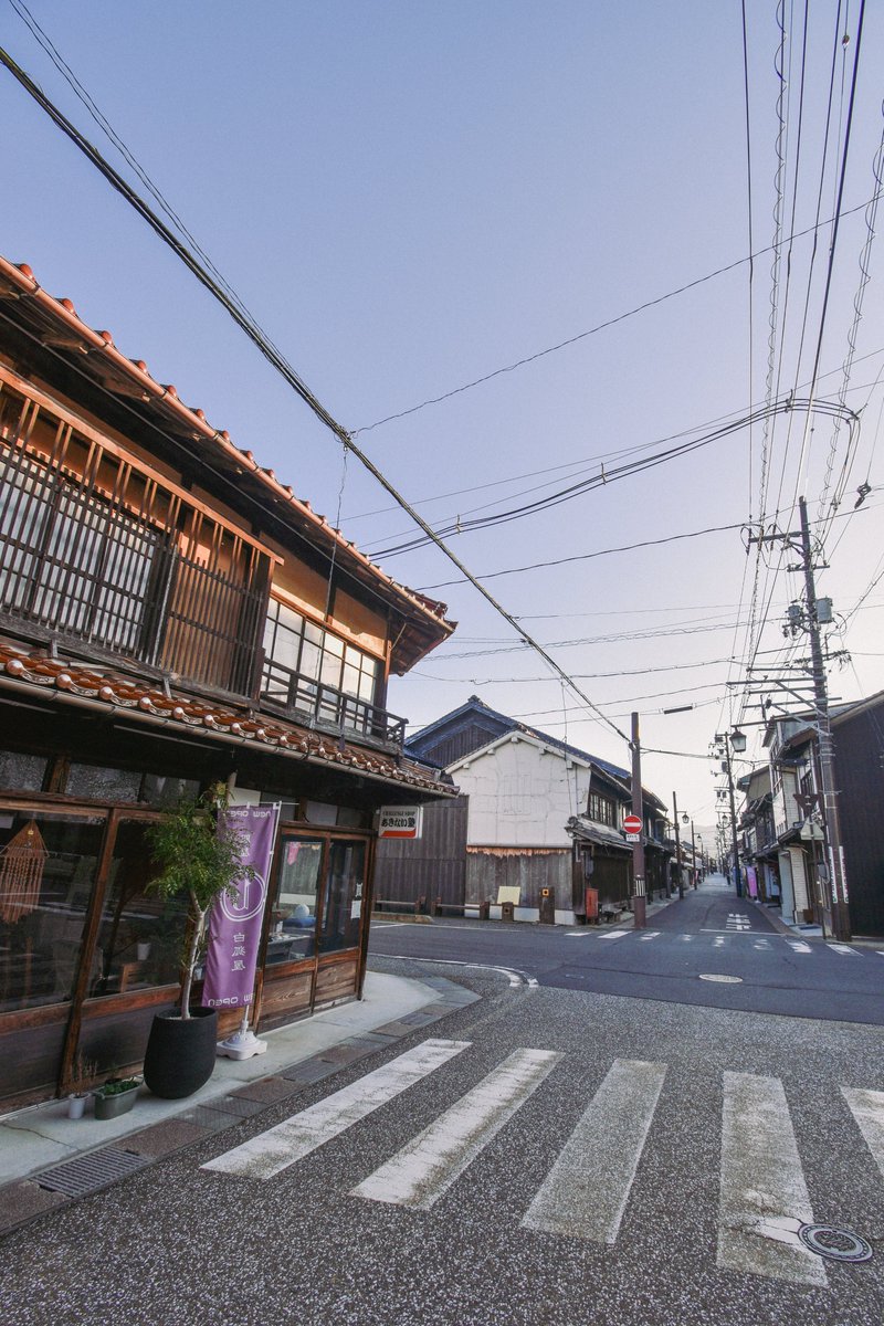 早いもので11月も最終日。 倉吉は朝から快晴、お出かけ日和です。