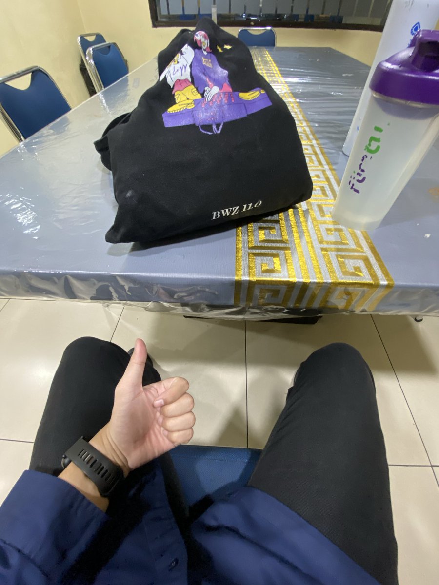 Rvnvan_'s tweet photo. Pada akhirnya gawe tapi ga tidur sama sekali 🖕🏻 https://t.co/C44Dtg0a8H