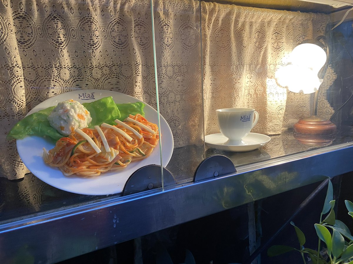 【ミロ営業日】

12月1日週の営業日は
2.3.5.6日
11:30〜18:00 (ラストオーダー17:30)となっています。

よろしくお願いいたします☕️