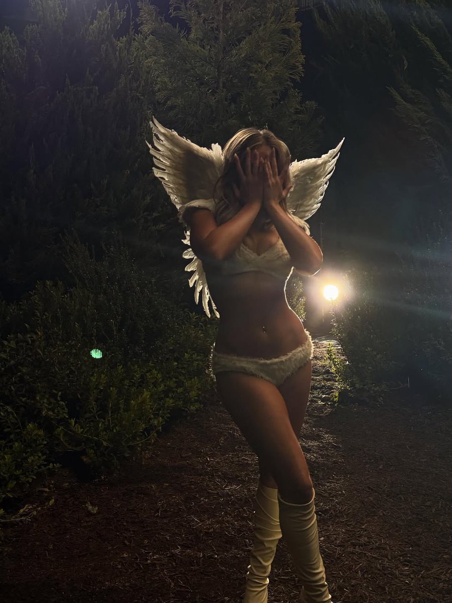 dolcesbliss's tweet image. angelic.🪽