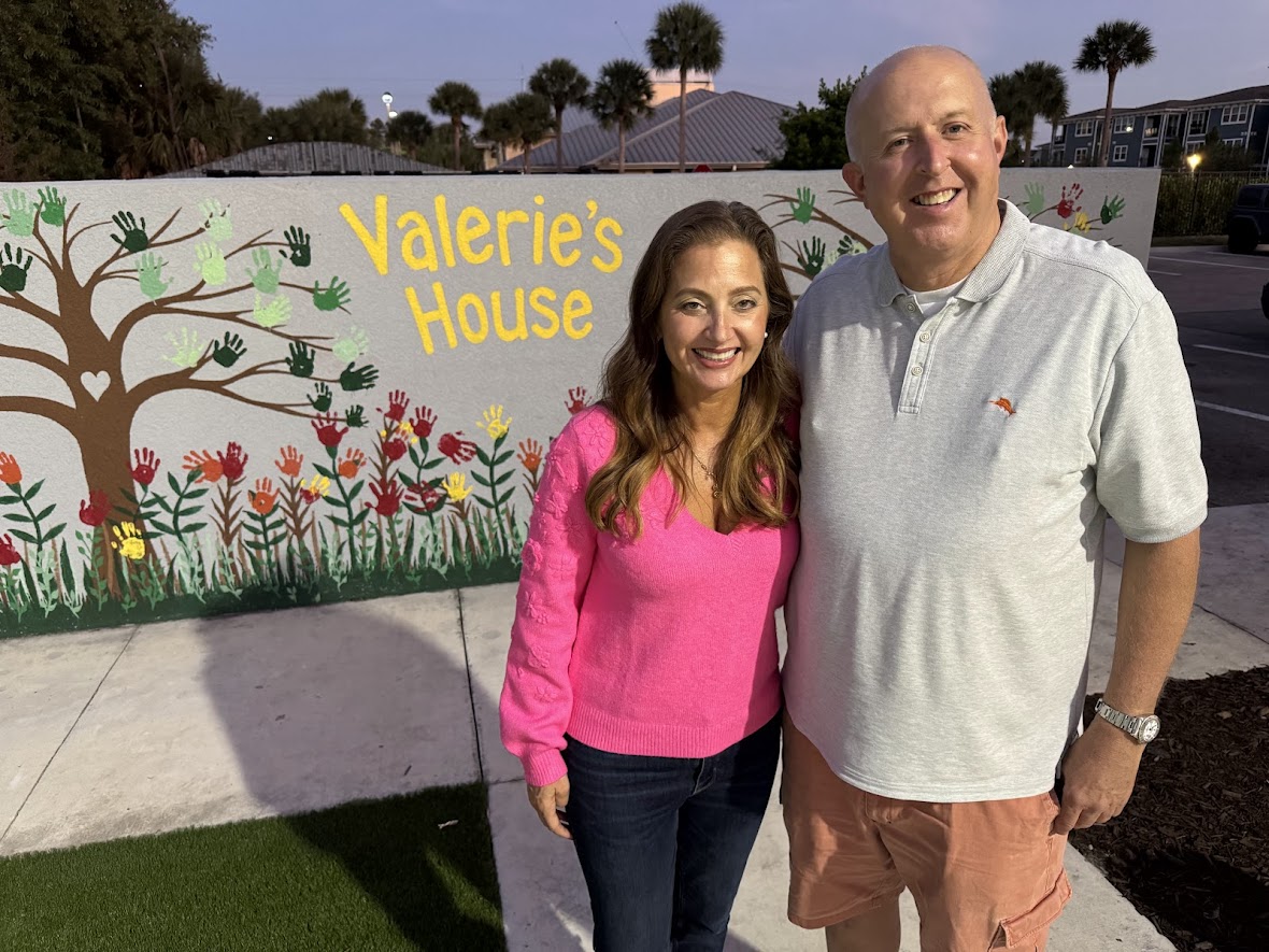 We had the nicest surprise this week when VH dad Keith Wilson stopped by our Fort Myers Family is Forever Home. Keith and his daughter Ally came to Valerie’s House after her mom died in 2021, and he’s stayed so connected and supportive. His visit meant a lot.