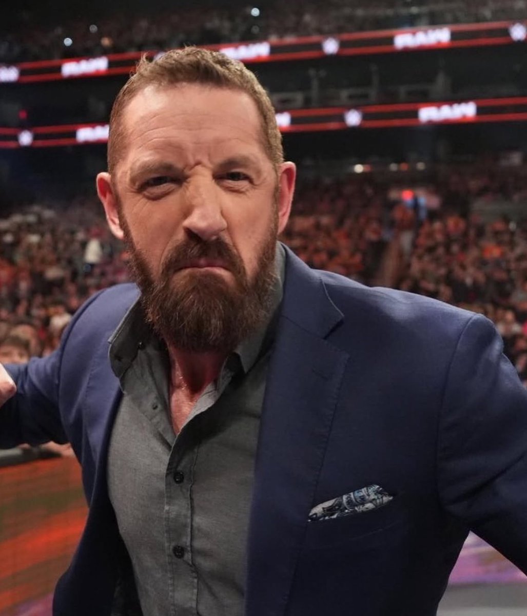 WrestlingWCC's tweet image. Wade Barrett explains why his hair is going gray 

“I saw a ghost a few weeks ago”