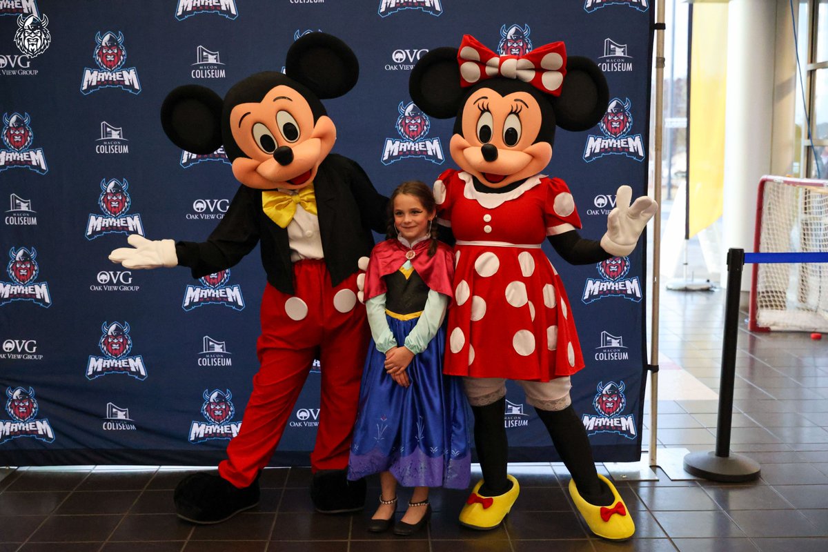 MaconMayhem's tweet photo. 📸 Disney Night Photo Dump! ✨🏒

A night of magic, memories, and a whole lot of Mayhem. From character cameos to on-ice action, here’s your enchanted stack of moments from tonight! 💫

#AllOutMayhem | #MACvQC https://t.co/1JtvEprUKW