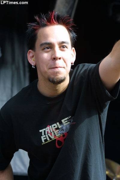 kuroogf's tweet photo. CAIO 100% INSPIRADO NO MIKE SHINODA 
#HEXATOMBE https://t.co/D1VT369xbc