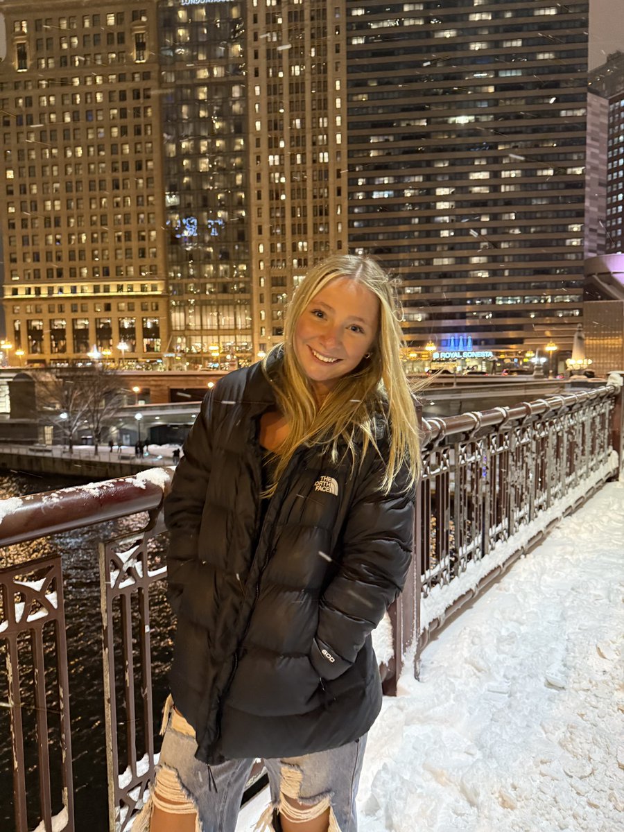 Ava Walker tweet media