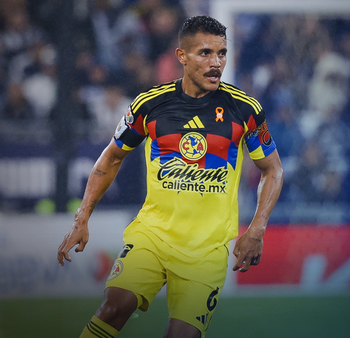 julioordz10's tweet image. Lo bueno que es Jonathan Dos Santos con 35 años de edad. Falló únicamente un pase en todo el primer tiempo (26/27). Además, completó todos sus envíos en largo (3/3). Y por si fuera poco, no ha perdido un duelo y suma dos recuperaciones. Finalmente, dio la asistencia para el 1-0.…