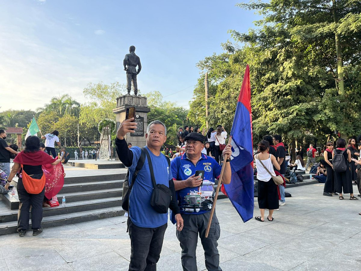 Mayday Multimedia tweet media