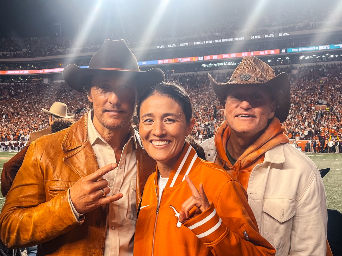 TexasSoccer's tweet image. low-quality pic, high-quality content 🤘

#HookEm | @TexasLonghorns