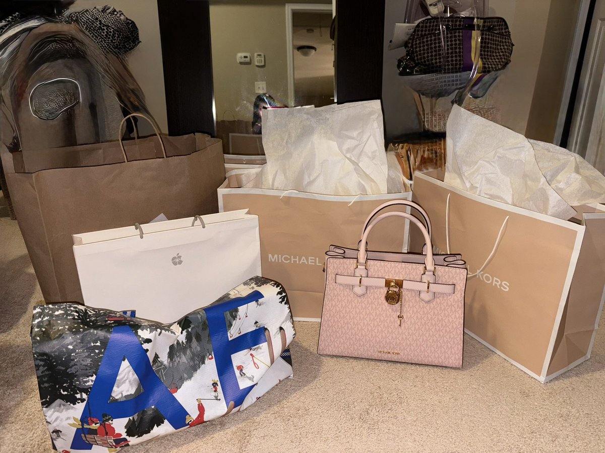 my favorite sub did what he does best today and took care of all my shopping to thank me for owning him after being out sick <3 my good boys always wait for me :)