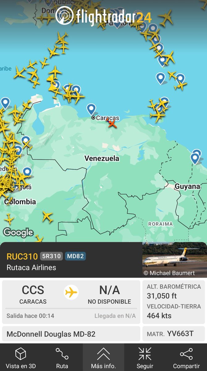 🌎 Venezuelan airspace is completely clear except for one aircraft, apparently commercial, which took off from Caracas 15 minutes ago (unknown destination). Given the latest posts from the US, there is considerable tension. You could check in FlightRadar App.