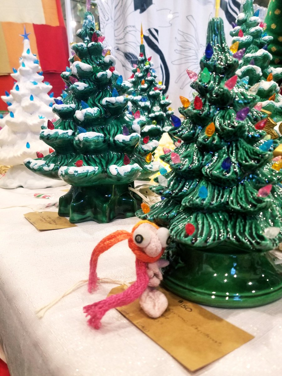 It's a winter Wonderland at <a href="/613Christmas/">613Christmas</a> ! 🎄🎄