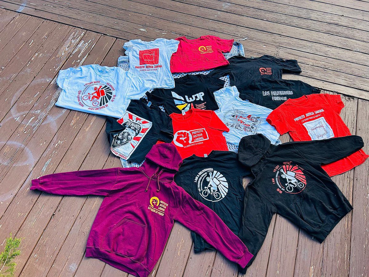 workersjusticep's tweet image. ❤️✨Our @workersjusticep t-shirts capture the stories of essential workers who refused to stay invisible, organizing for justice, dignity, and respect.

They carry the voices and dreams of courageous #WJPMembers building power and shaping the future of labor in our city. ✊🏿✊🏾✊🏽