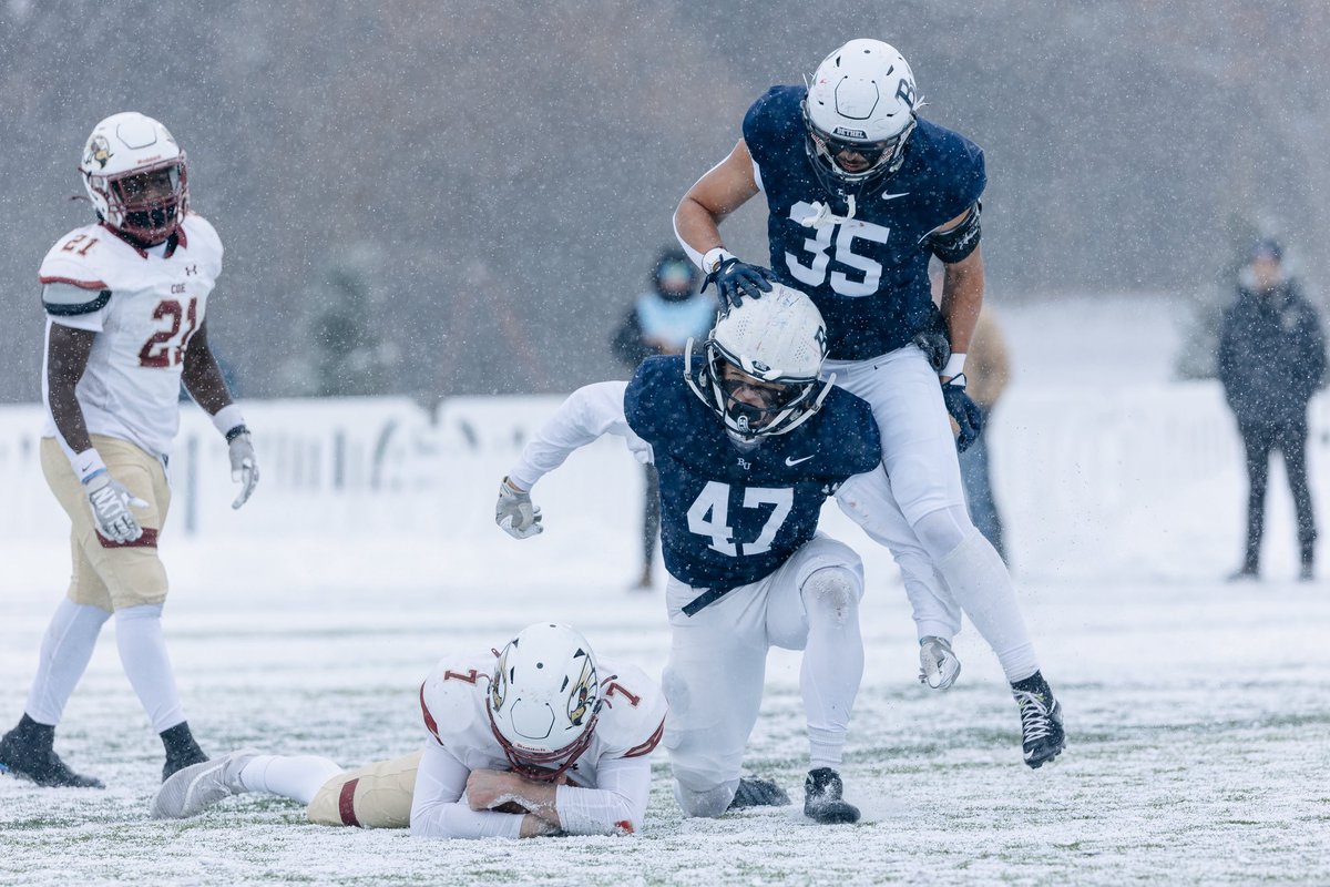 BethelRoyals's tweet image. M 🏈 | 11-0 ✔️ 🔥 ❄️ THIRD ROUND BOUND! SAME SPOT, NEXT WEEK! See you there!!

📸 @BennettMoger