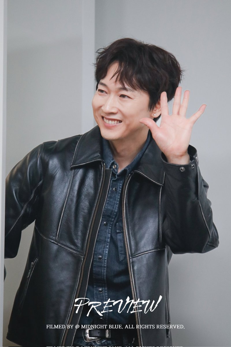 𝐌𝐈𝐃𝐍𝐈𝐆𝐇𝐓 𝐁𝐋𝐔𝐄★ꞋꞌꞋ─ tweet media