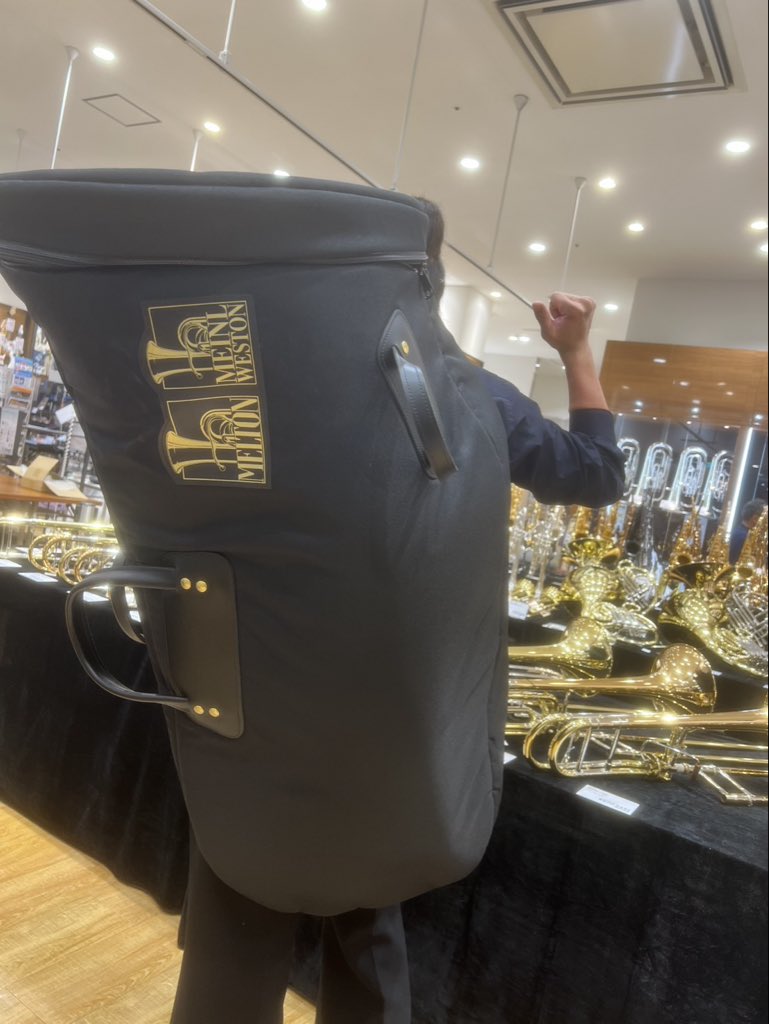 管楽器フェスタ🎺✨
本日3日目🤩❤️昨日、一昨日と沖縄会場は大賑わいでした✨🎵❣️

マイ楽器ゲットしてニコニコな皆さんを見ると何よりも嬉しいです🥰おめでとうございます‼️

まだご来場予約のお済みでないお客様はぜひ御予約お待ちしています🔥

docs.google.com/forms/d/e/1FAI…