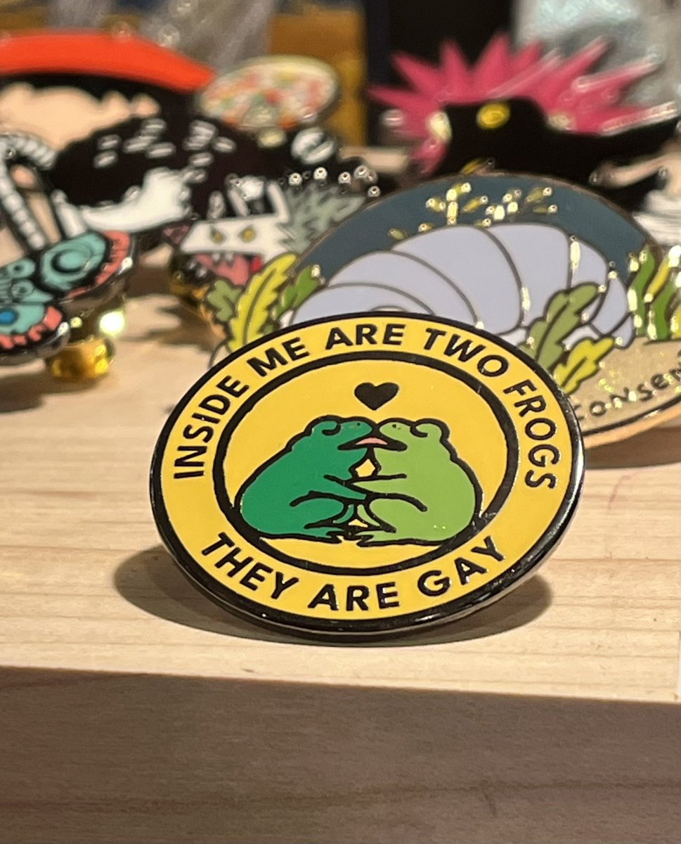 Fellow friends! I hope you adore what’s inside of me 🐸