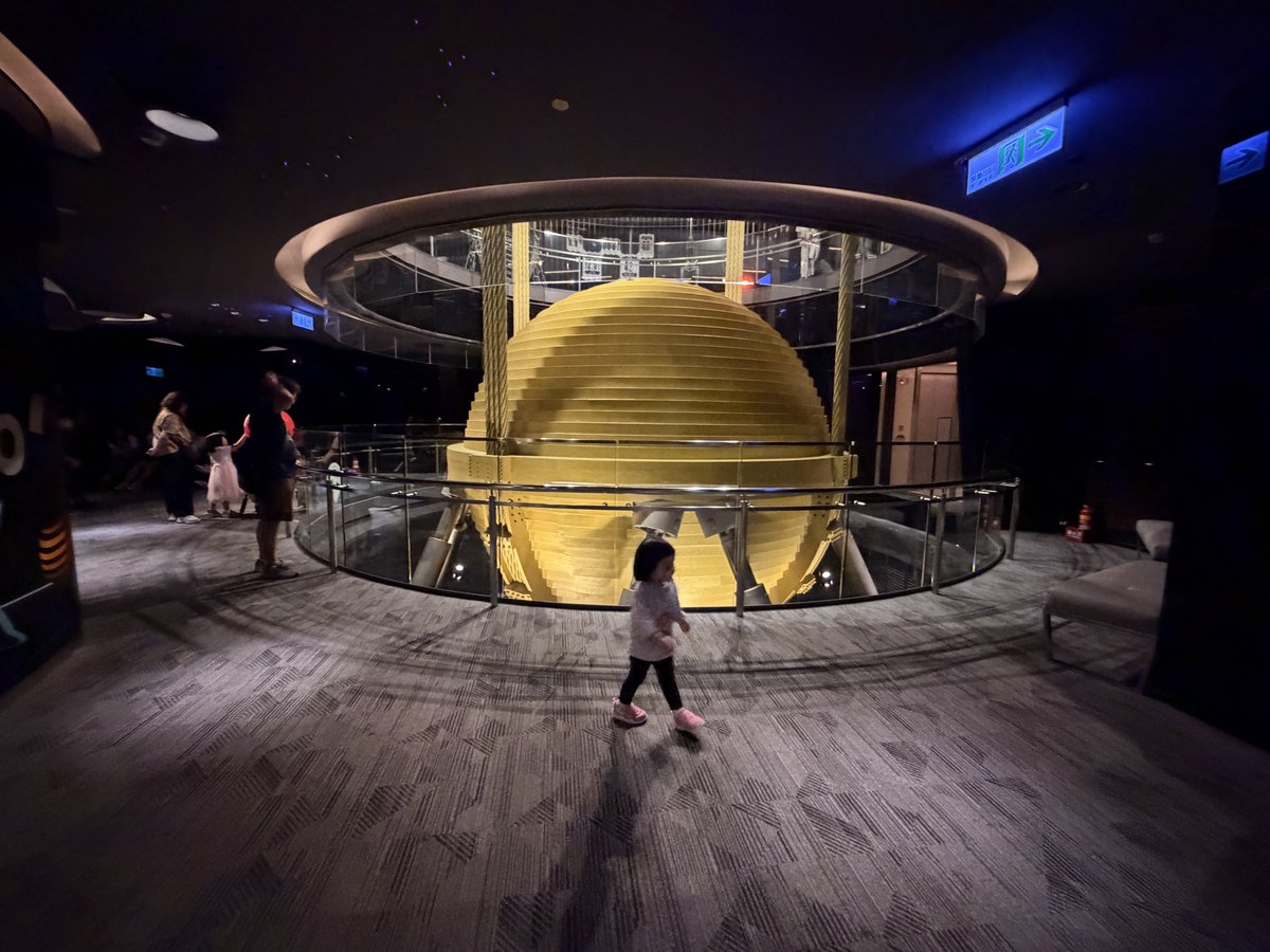 tfk6502's tweet image. 臺灣  台北101

「チューンド・マス・ダンパー（TMD）」
（制振装置）