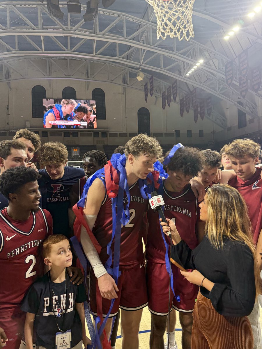 Robert Wolf tweet media