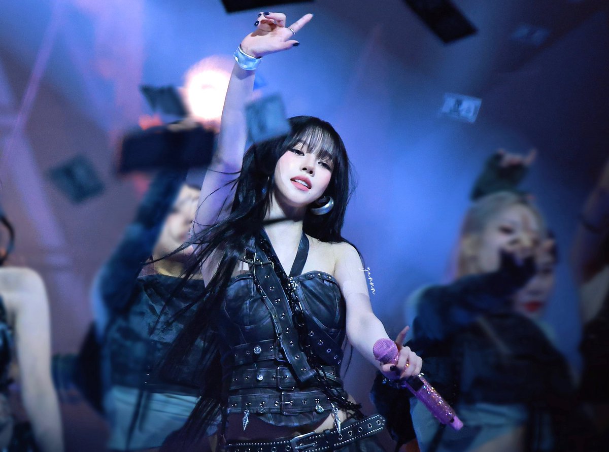 xyan_k's tweet image. 251129 MAMA

💴

#Karina #카리나 
#에스파 #aespa