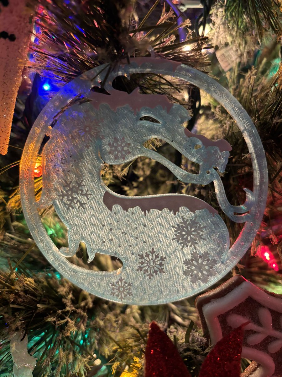 angiesmk's tweet photo. There’s always a special feeling spending the holidays with family and loved ones. I’ll never forget these times with my family. #MortalKombat #MKFamily #MortalKombatForever https://t.co/PZMI2yWf7u