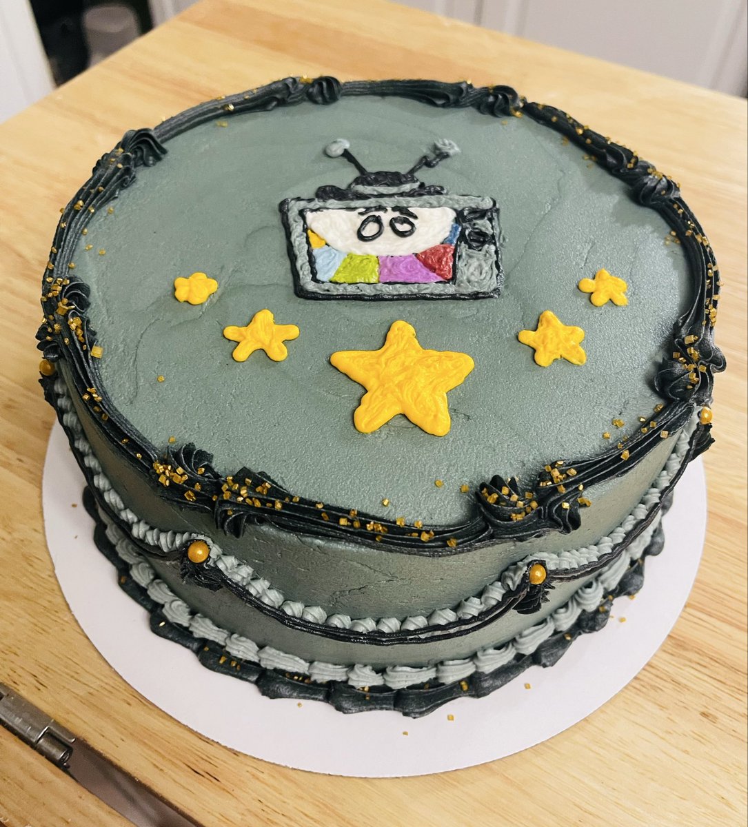 Small Update: Sorry if I have only been doing sketches lately, the past two weeks I’ve been baking nonstop for my towns yearly Bazzar (Flea market) and just got done today! Even made a Mr. puzzles cake and donated to the “Kids cake walk” so some lucky kid got a Mr Puzzles treat