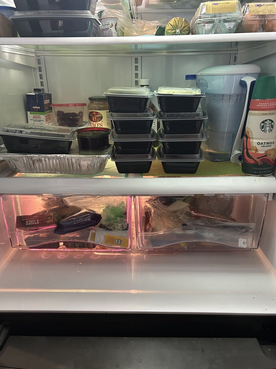 #OPLive #OPnation <a href="/OfficialOPLive/">On Patrol: Live</a> <a href="/ReelzChannel/">REELZ</a> I have 14 containers of Thanksgiving leftovers in the fridge that I’ll be rummaging through all night during On Patrol Live!  Who’s coming to help me? 😋🤪