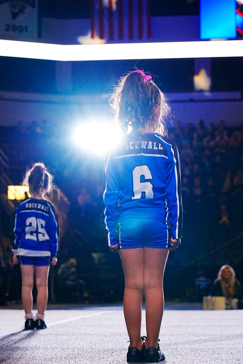 EVERY athlete can achieve the EXTRODINARY, when they have the right CHEERLEADERS in their corner! 💪🏽💙 #BlueDebut2025