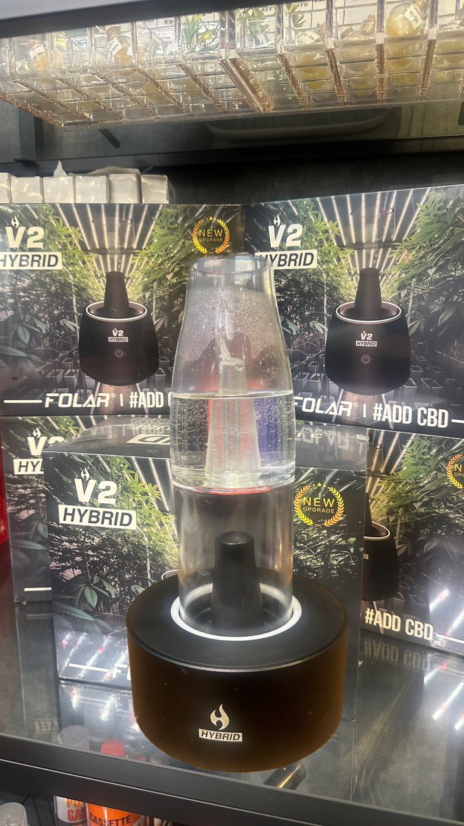 moekoway's tweet photo. リキッドもwaxもハーブも全部吸えちゃう優れもの🌿
これで平和の煙を撒き散らかしたい。 https://t.co/lRgHOHglqM
