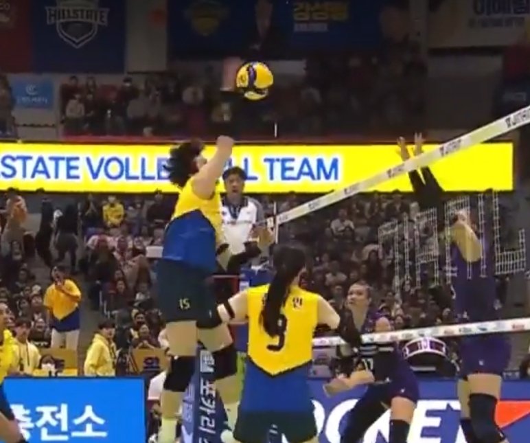 어제 속공타점이 ㄹㅇ감동적이엇음ㅜ...