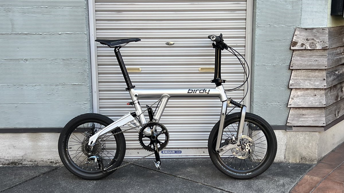 ←DIY前 後→ birdyのハンドルが高すぎるように感じていたので（サドル