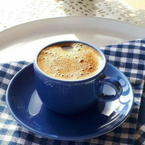 send2sofiaa's tweet photo. I just received coffee ✨ from yuppy via Throne. Send again. ✨ https://t.co/VsK3yHuOGy https://t.co/fZf2jERSA6