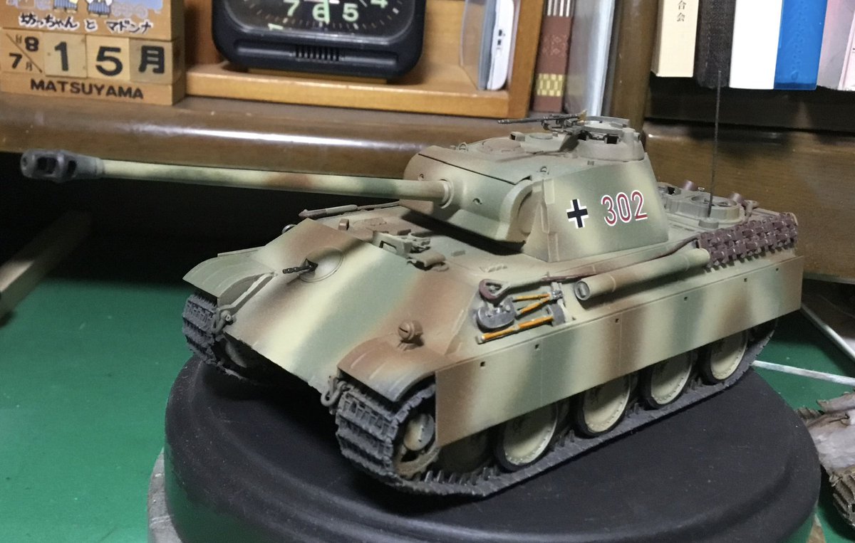 YKampfgruppe's tweet photo. 最近は仕事が忙しく模型は進んでません。今、1/48のパンサーG型を塗装してます。基本塗装、小物の塗装終了！
Recently, work has been busy and I haven’t made much progress on my model. I’m painting a 1/48 Panther Ausf. G. The base coat and the small parts are finished! https://t.co/0gARYYl08Z