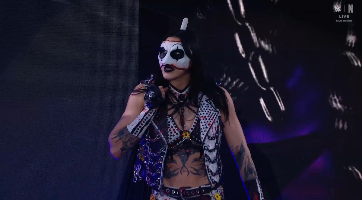haypop_'s tweet photo. @RheaRipley_WWE dressing in attire inspired by Art The Clown from Terrifier I LOVE IT 😭❤️ #SurvivorSeries https://t.co/JroVm4fqTI